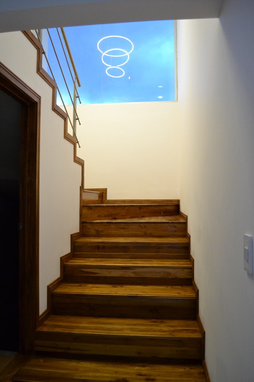 gallery grid image